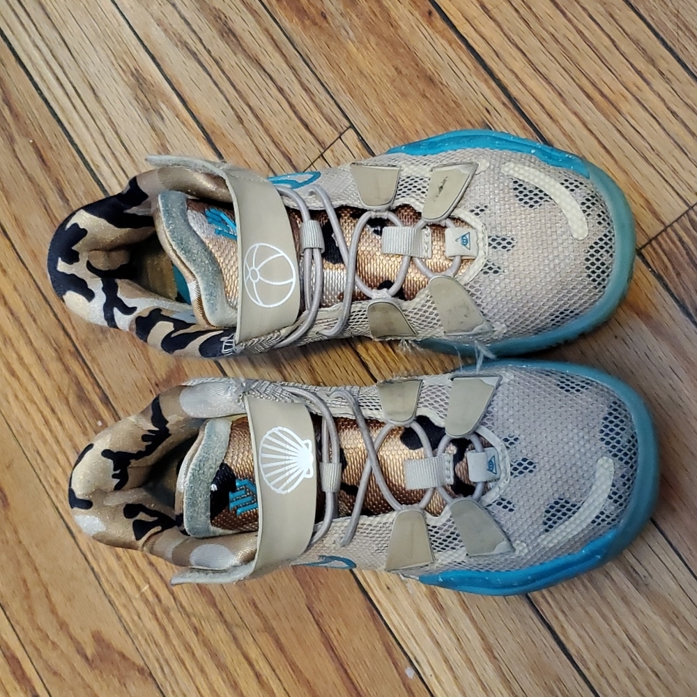 Kyrie Irving Nike Sneakers